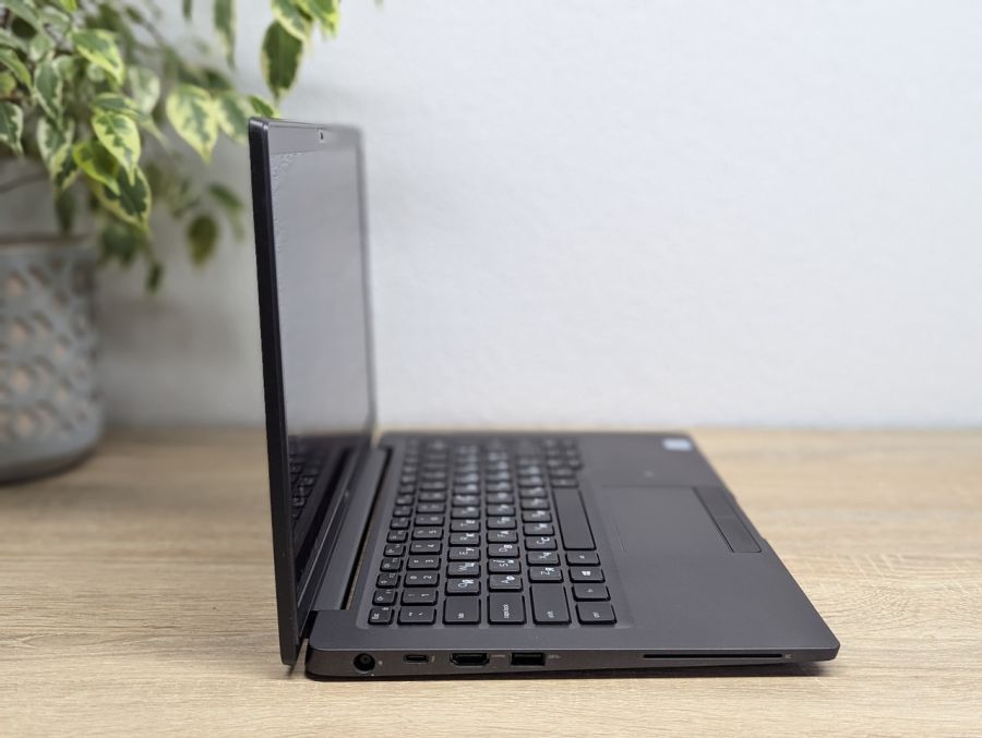 Ноутбук Б/В Dell Latitude 7400, Intel Core i5-8665U, DDR4 16 GB, SSD 256GB, 14" Full HD Сенсор