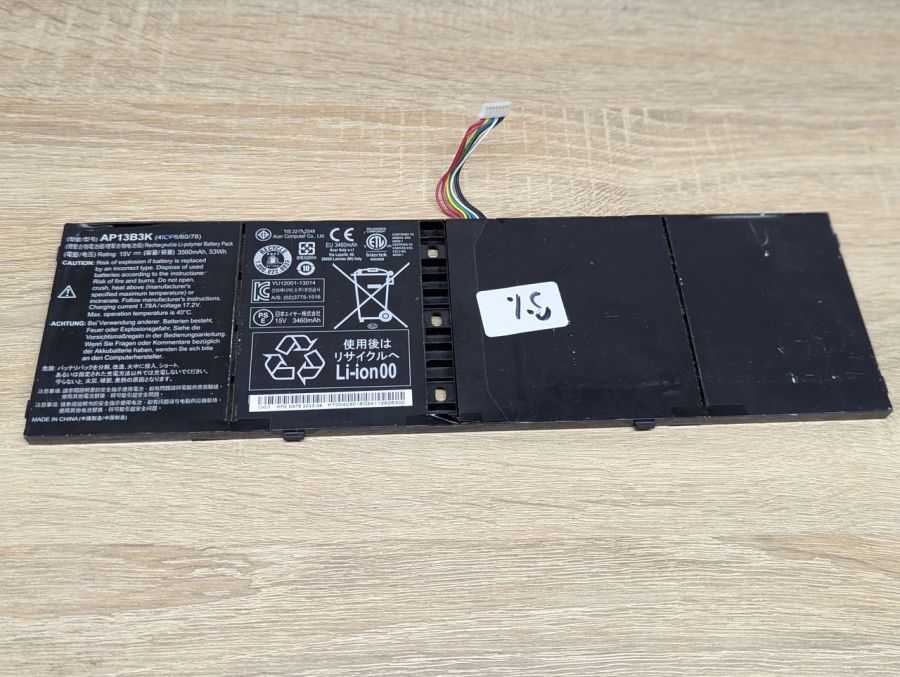 Б/В Оригінальна акумуляторна батарея Acer AP13B3K