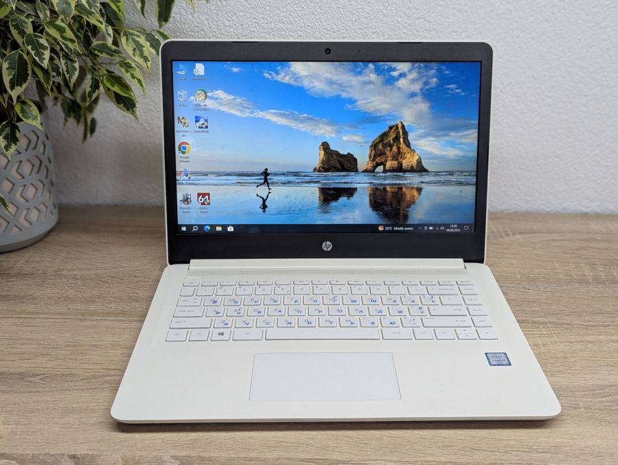Уцінка! Ноутбук Б/В HP Laptop 14, Intel Core i3-6006U, DDR4 8 GB, SSD 128GB, 14" Full HD [ProductHub SKU HP540]