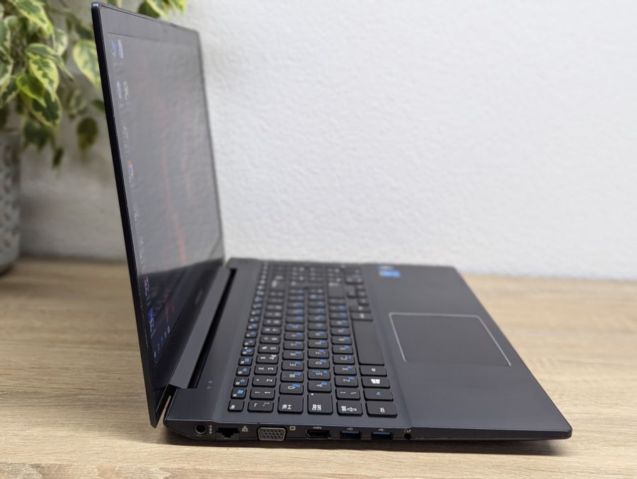 Ноутбук Б/В Samsung 870Z, Intel Core i7-4710HQ, DDR3 8 GB, SSD 128GB, NVIDIA GeForce GT 750M 2Gb, 15.6" Full HD