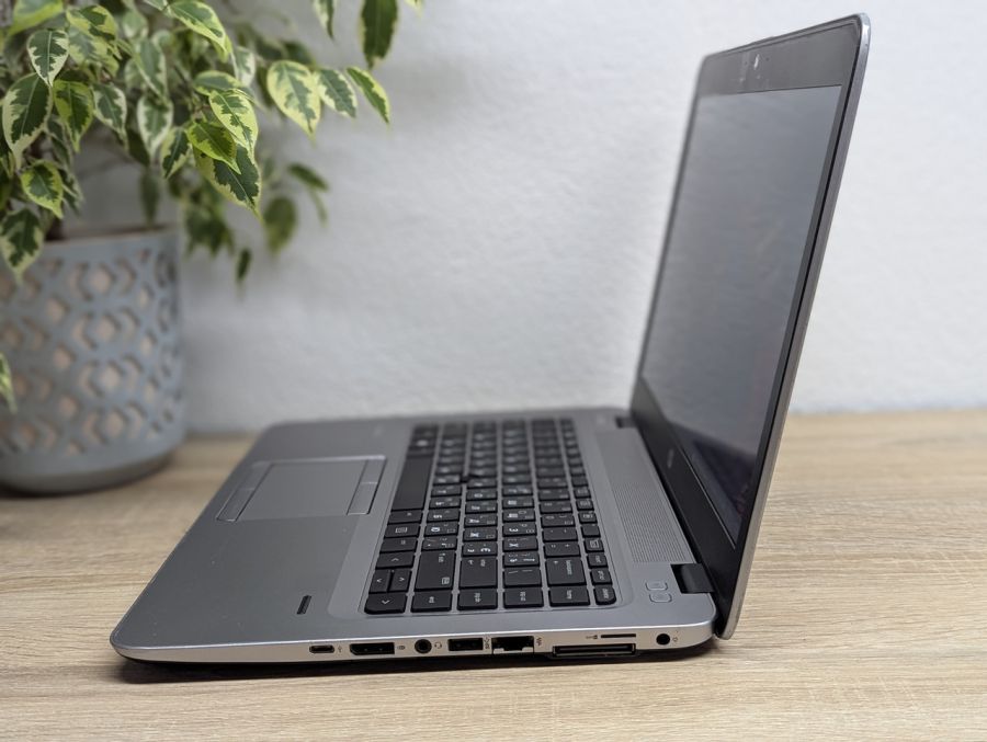 Ноутбук Б/В HP EliteBook 745 G3, AMD A12-8800B, DDR3 8 GB, SSD 128GB, AMD Radeon R7 Graphics, 14" Full HD
