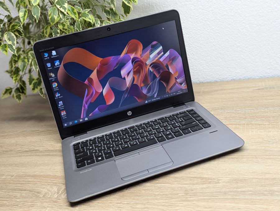Ноутбук Б/В HP EliteBook 745 G3, AMD A12-8800B, DDR3 8 GB, SSD 128GB, AMD Radeon R7 Graphics, 14" Full HD [ProductHub SKU HP546]