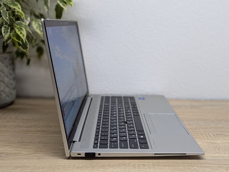 Уцінка! Ноутбук Б/В HP EliteBook 850 G8, Intel Core i7-1165G7, DDR4 32 GB, SSD 256GB, 15.6" Full HD