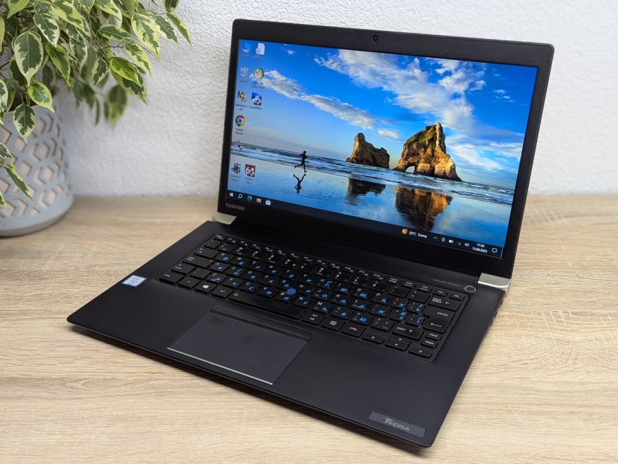 Ноутбук Б/В Toshiba Tecra X40-D, Intel Core i5-7300U, DDR4 8 GB, SSD 128GB, 14" Full HD Сенсор