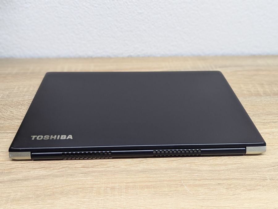 Ноутбук Б/В Toshiba Tecra X40-D, Intel Core i5-7300U, DDR4 8 GB, SSD 128GB, 14" Full HD Сенсор