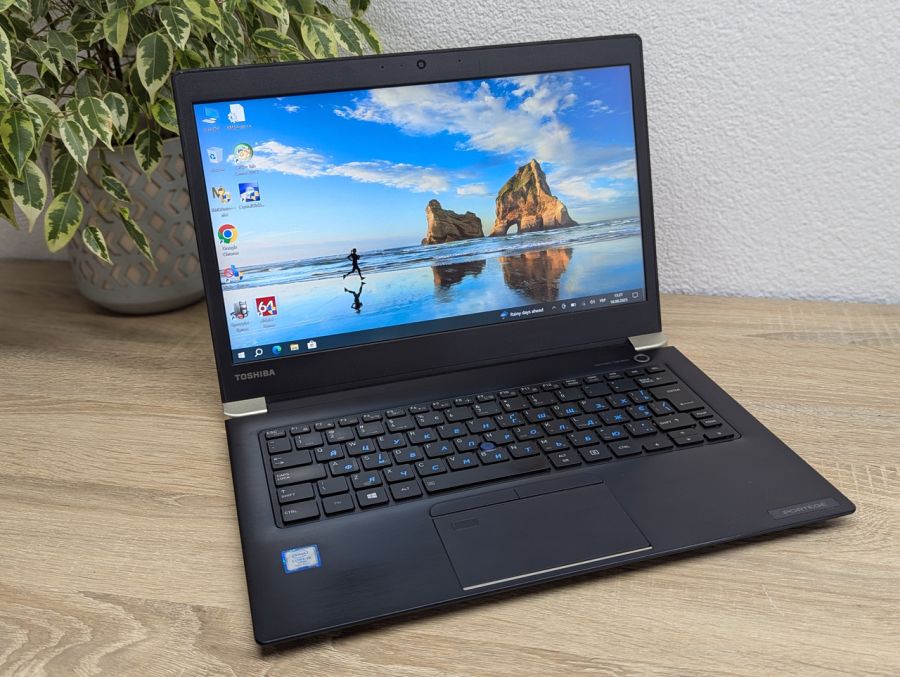 Уцінка! Ноутбук Б/В Toshiba Portege X30-D, Intel Core i5-7300U, DDR4 16 GB, SSD 256GB, 13" Full HD Сенсор