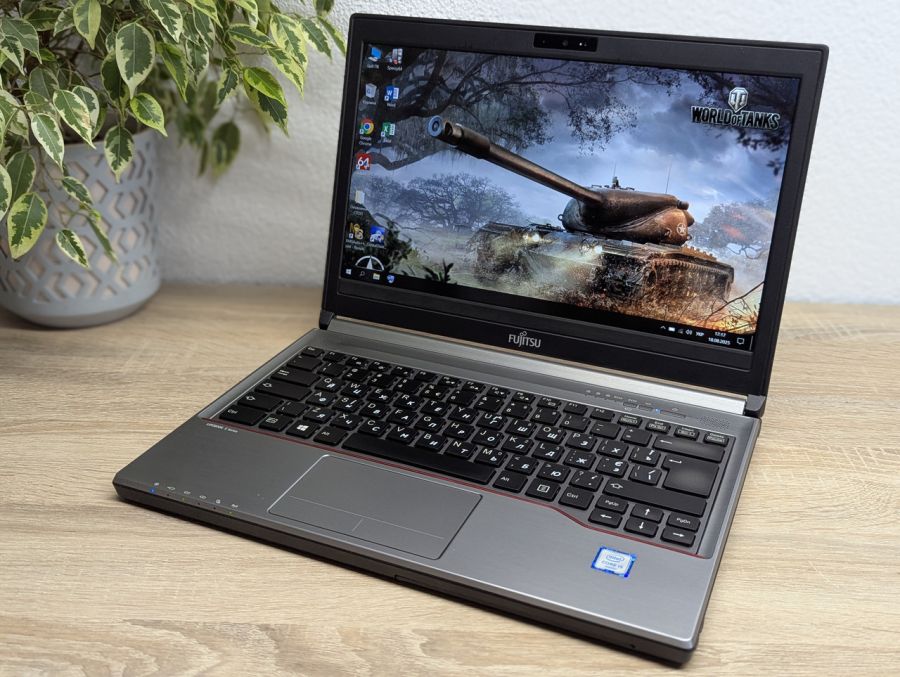 Уцінка! Ноутбук Б/В Fujitsu E736, Intel Core i5-6200U, DDR4 8 GB, SSD 256GB, 13" Full HD