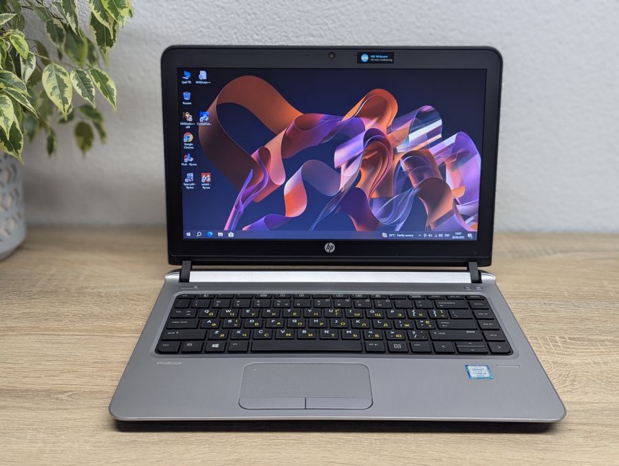 Уцінка! Ноутбук Б/В HP ProBook 430 G3, Intel Core i5-6200U, DDR3 8 GB, SSD 128GB, 12.5" HD