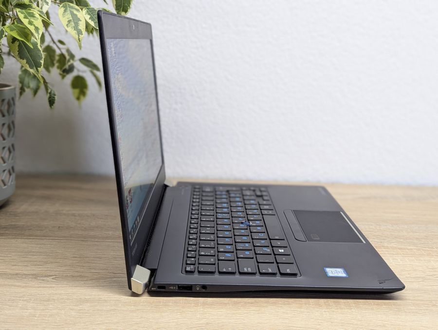 Уцінка! Ноутбук Б/В Toshiba Portege X30-D, Intel Core i5-7300U, DDR4 8 GB, SSD 128GB, 13" Full HD Сенсор [ProductHub SKU T154]