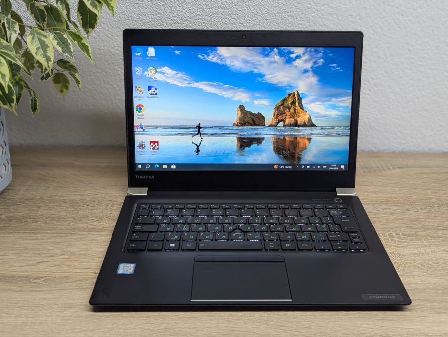 Уцінка! Ноутбук Б/В Toshiba Portege X30-D, Intel Core i5-7300U, DDR4 8 GB, SSD 128GB, 13" Full HD Сенсор