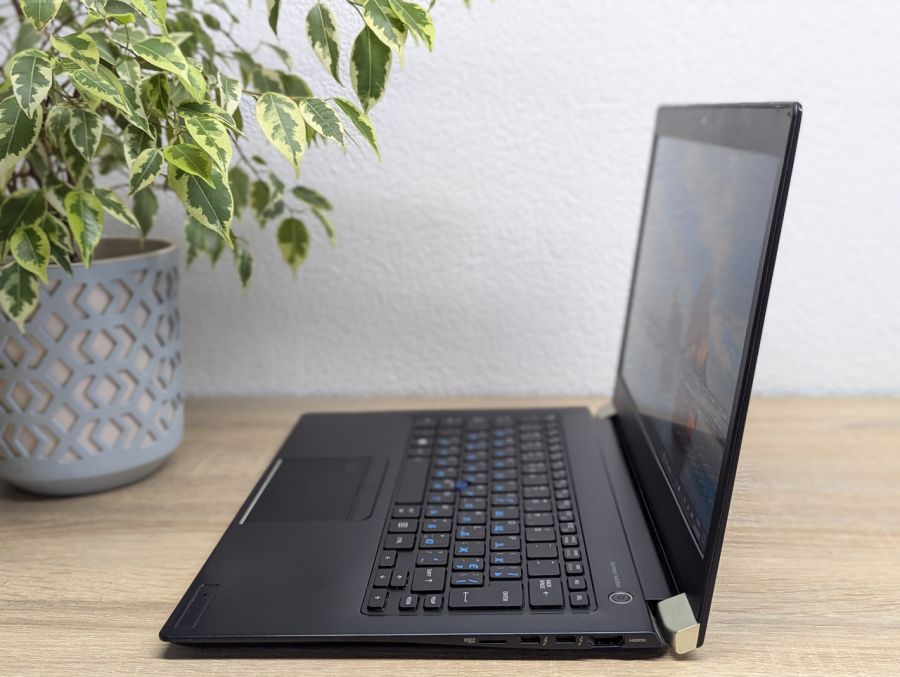 Уцінка! Ноутбук Б/В Toshiba Portege X30-D, Intel Core i5-7300U, DDR4 8 GB, SSD 128GB, 13" Full HD Сенсор [ProductHub SKU T158]