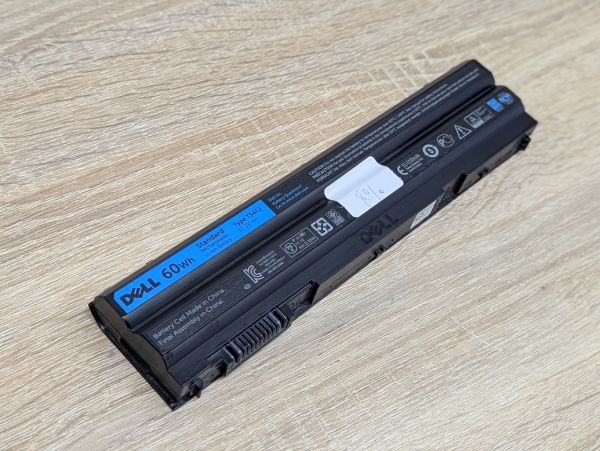 Б/В Оригінальна акумуляторна батарея Dell T54FJ