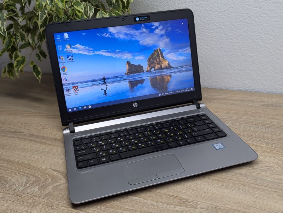 Уцінка! Ноутбук Б/В HP ProBook 430 G3, Intel Core i5-6200U, DDR3 8 GB, SSD 128GB + HDD 500GB, 12.5" HD