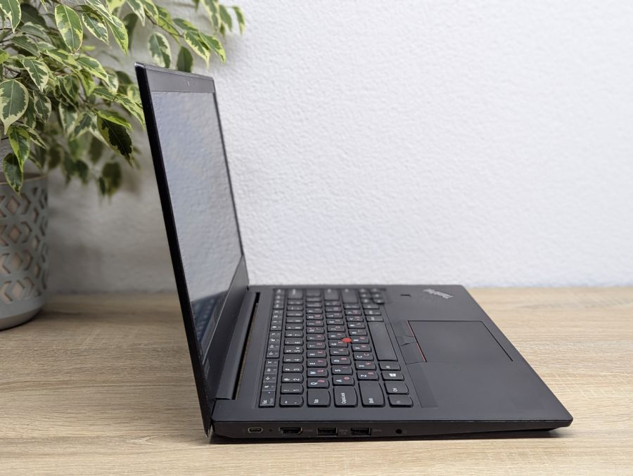 Ноутбук Б/В Lenovo ThinkPad E480, Intel Core i5-8250U, DDR4 16 GB, SSD 256GB, 14" Full HD