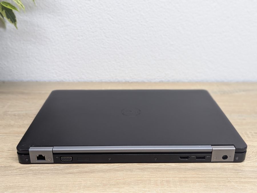 Уцінка! Ноутбук Б/В Dell Latitude E5470, Intel Core i5-6300U, DDR4 8 GB, SSD 128GB, 14" HD