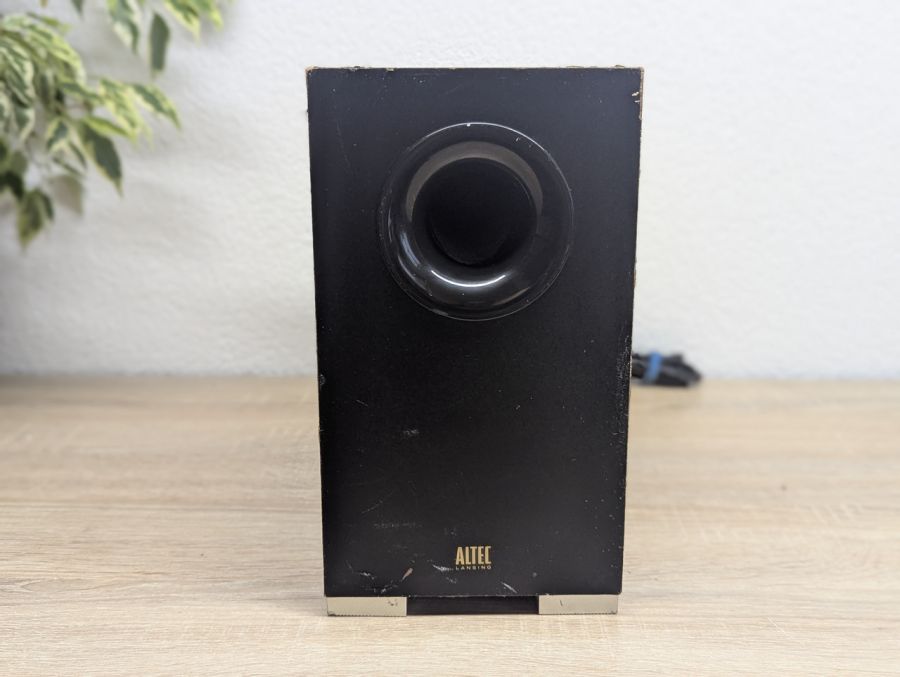 Б/В Сабвуфер ALTEC Lansing VS2621
