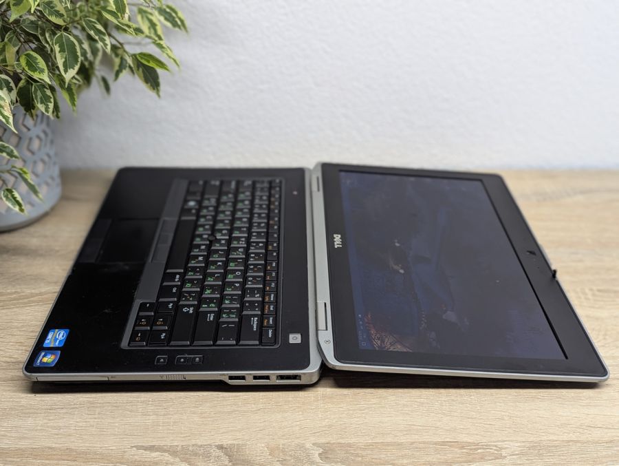 Уцінка! Ноутбук Б/В Dell Latitude E6430, Intel Core i5-3320M, DDR3 8 GB, SSD 128GB, NVIDIA NVS 5200M 1Gb, 15.6"