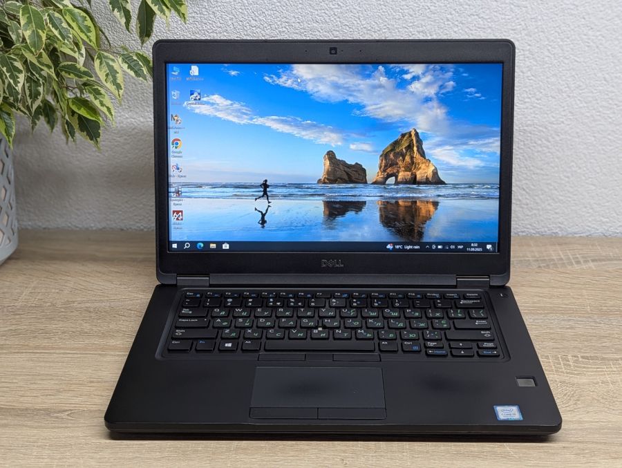 Уцінка! Ноутбук Б/В Dell Latitude 5490, Intel Core i5-8250U, DDR4 8 GB, SSD 128GB, 14" Full HD