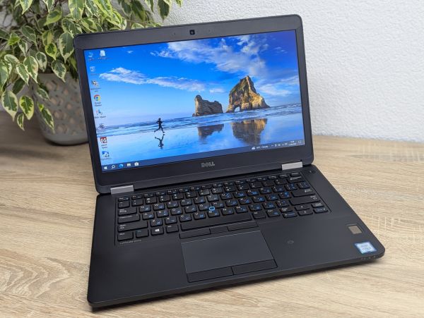 Уцінка! Ноутбук Б/В Dell Latitude E5470, Intel Core i5-6200U, DDR4 8 GB, SSD 128GB, 14" HD