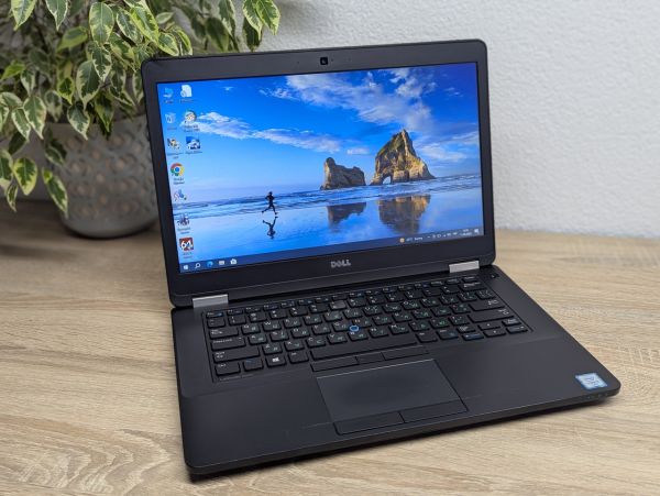 Уцінка! Ноутбук Б/В Dell Latitude E5470, Intel Core i5-6200U, DDR4 8 GB, SSD 128GB, 14" HD [ProductHub SKU Dell329]