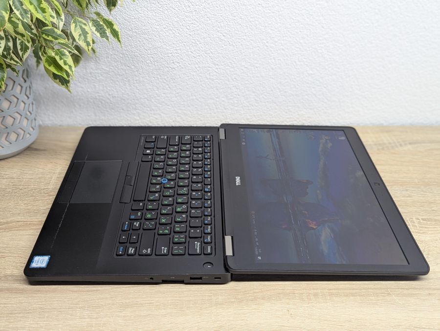Уцінка! Ноутбук Б/В Dell Latitude E5470, Intel Core i5-6200U, DDR4 8 GB, SSD 128GB, 14" HD