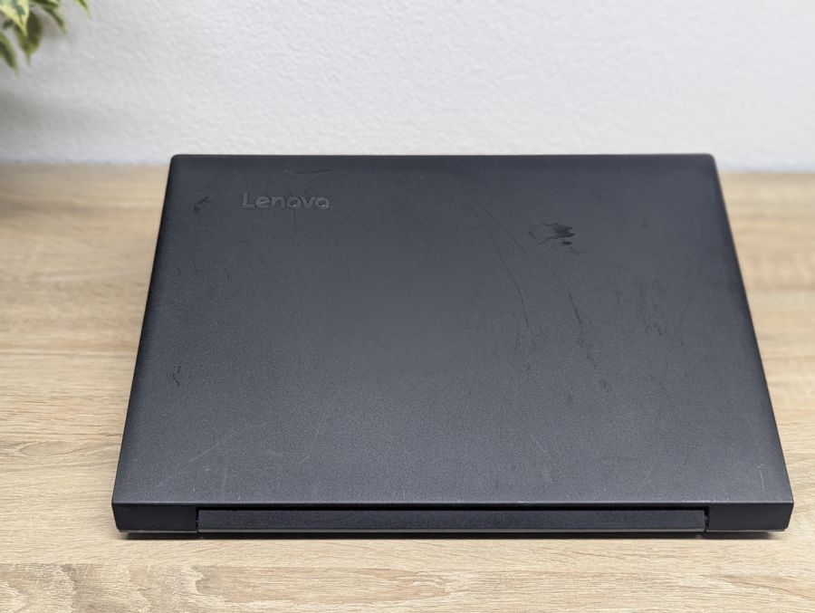 Уцінка! Ноутбук Б/В Lenovo V110, Intel Core i3-6006U, DDR4 8 GB, SSD 128GB, 15.6" Full HD