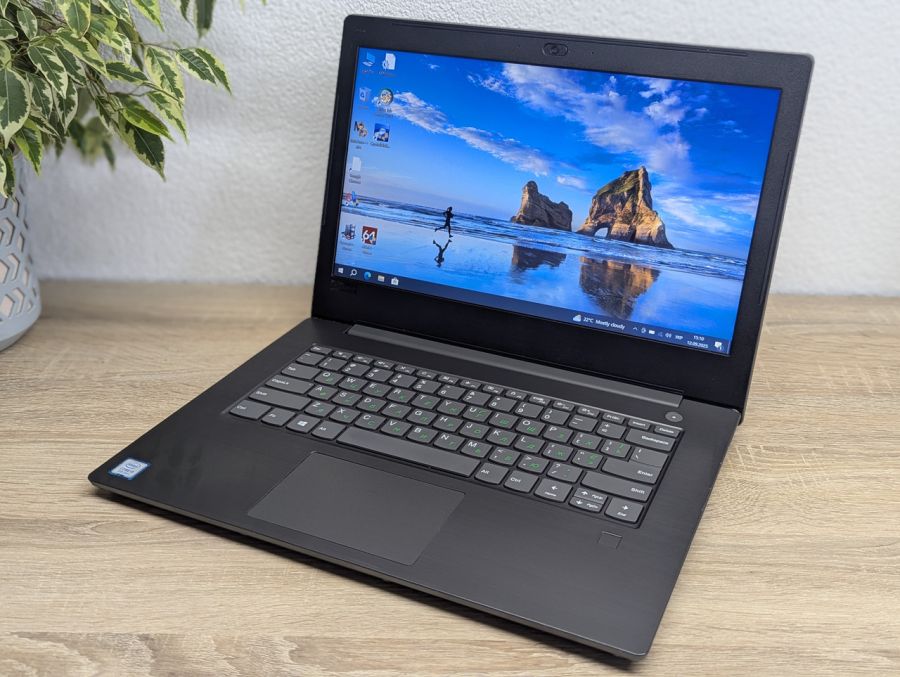 Уцінка! Ноутбук Б/В Lenovo V330-14IKB, Intel Core i5-8250U, DDR4 20 GB, SSD 256GB, 14" Full HD