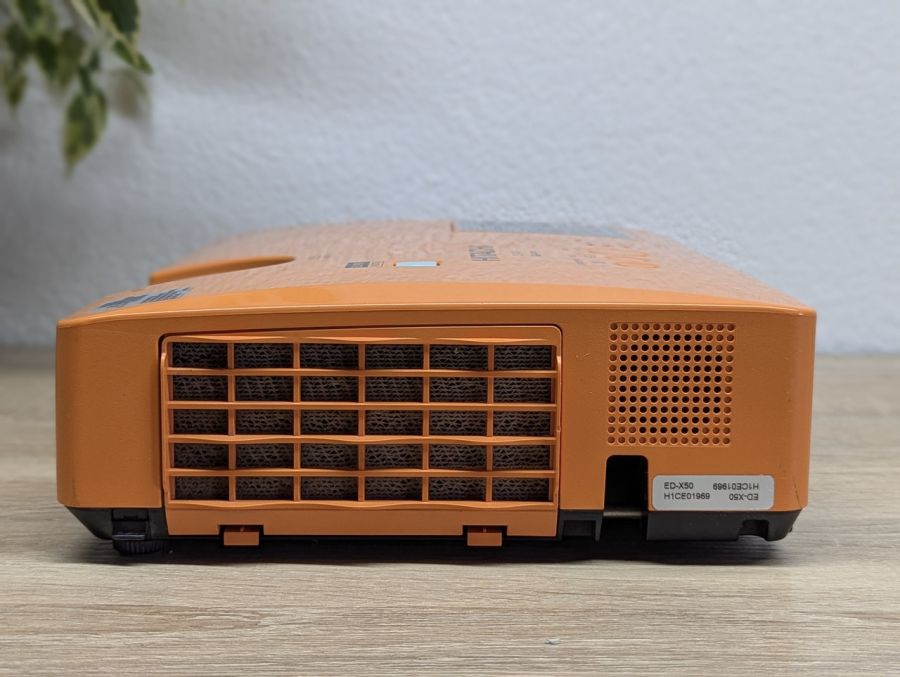 Б/В Проектор HITACHI ED-X50