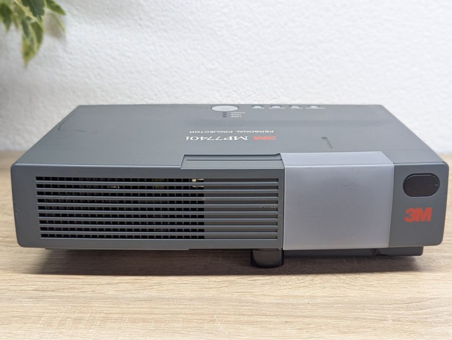 Б/В Проєктор Б/К 3M MP7440i