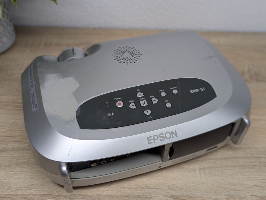 Б/В Проєктор Б/П Epson EMP-S1