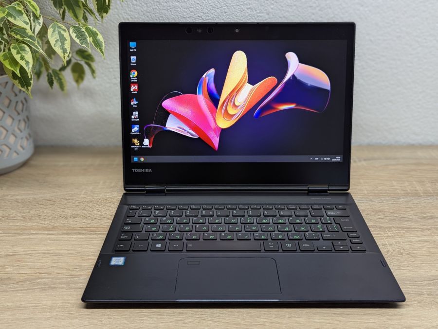 Ноутбук Б/В Toshiba Portege X20W-E, Intel Core i5-8350U, DDR3 16 GB, SSD 128GB, 12.5" Full HD Сенсор