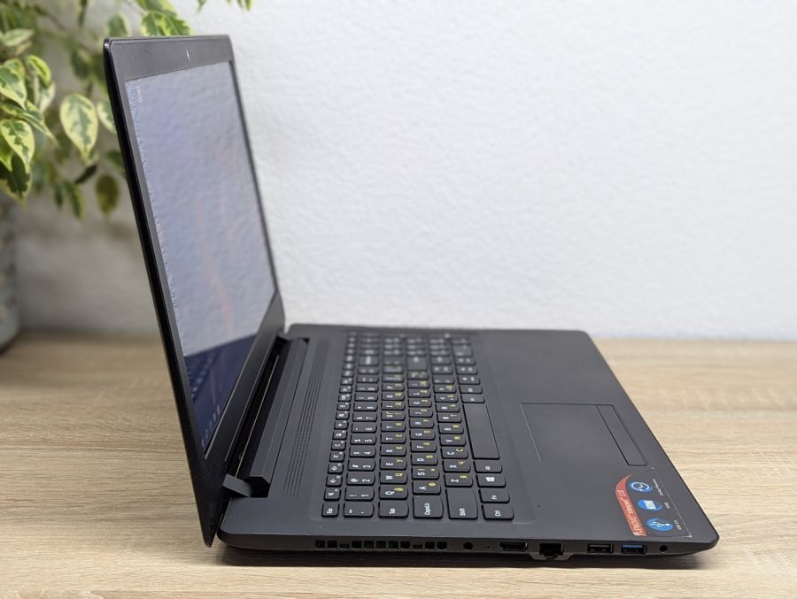 Ноутбук Б/В Lenovo IdeaPad 110, AMD A6-7310, DDR3 8 GB, SSD 128GB, Microsoft Basic Display Adapter, 15.6"
