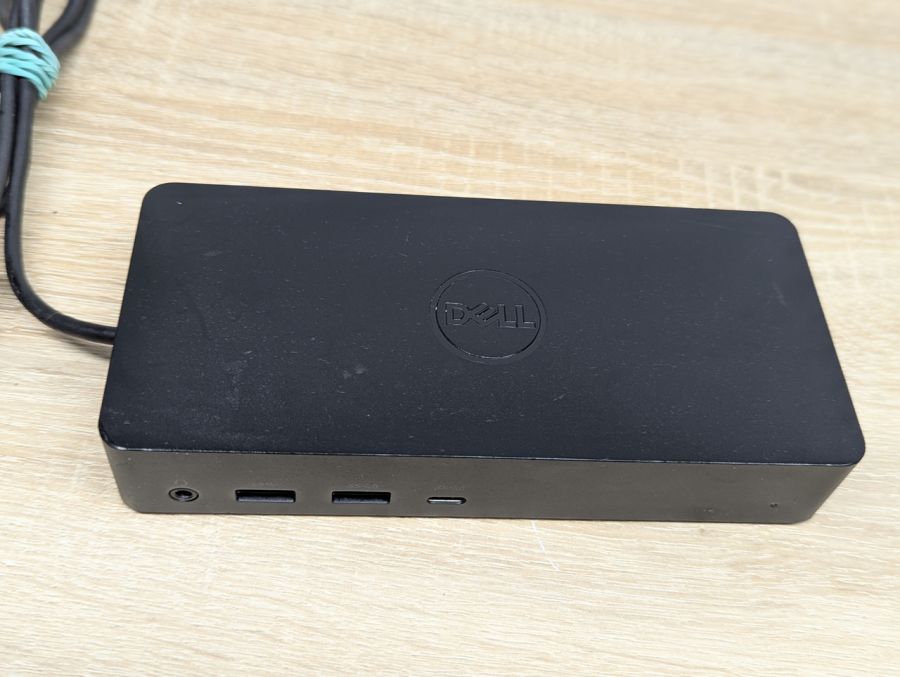 Б/В Док-станція Dell D6000 (USB 3.0, USB Type-C, HDMI, DisplayPort, Gigabit Ethernet)