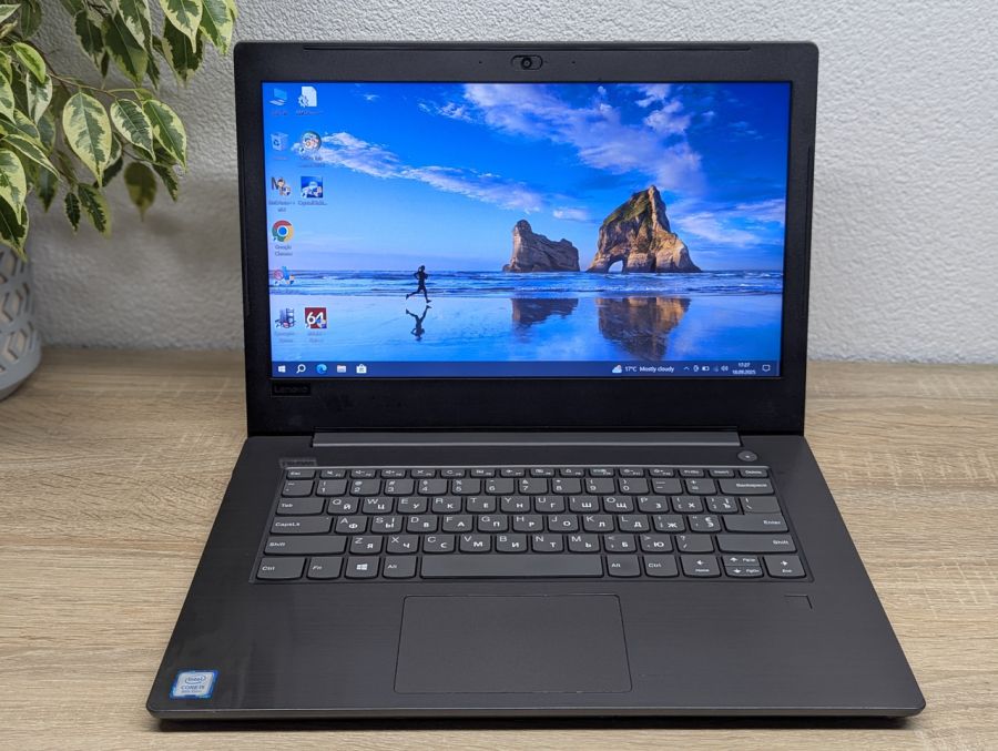 Ноутбук Б/В Lenovo V330-14IKB, Intel Core i5-8250U, DDR4 8 GB, SSD 128GB + HDD 500GB, 14" Full HD