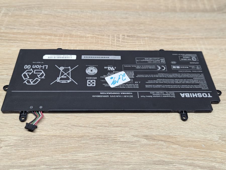 Б/В Оригінальна акумуляторна батарея Toshiba PA5136U-1BRS