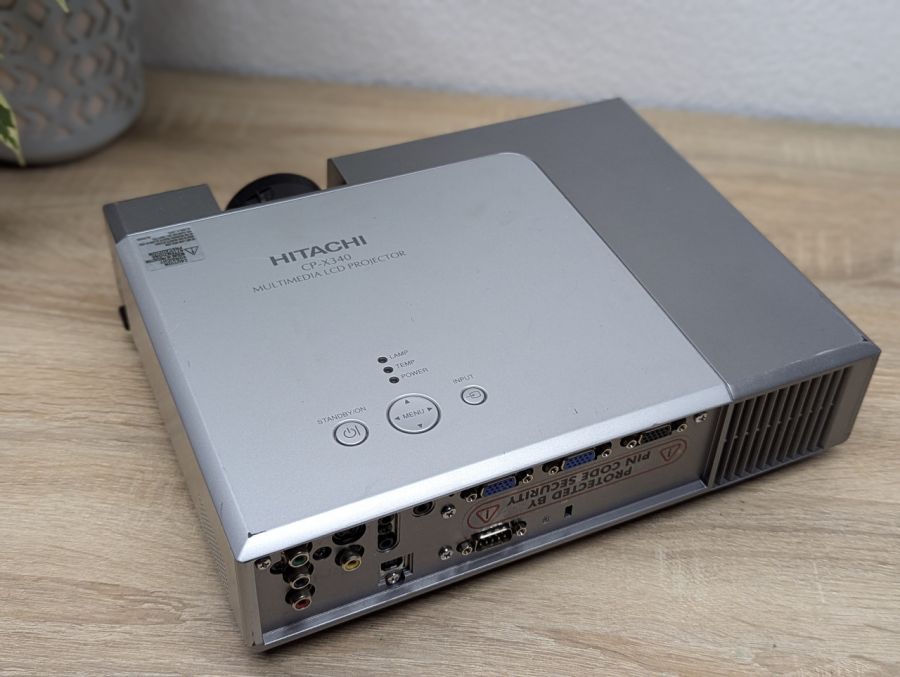 Б/В Проєктор Hitachi CP-X340
