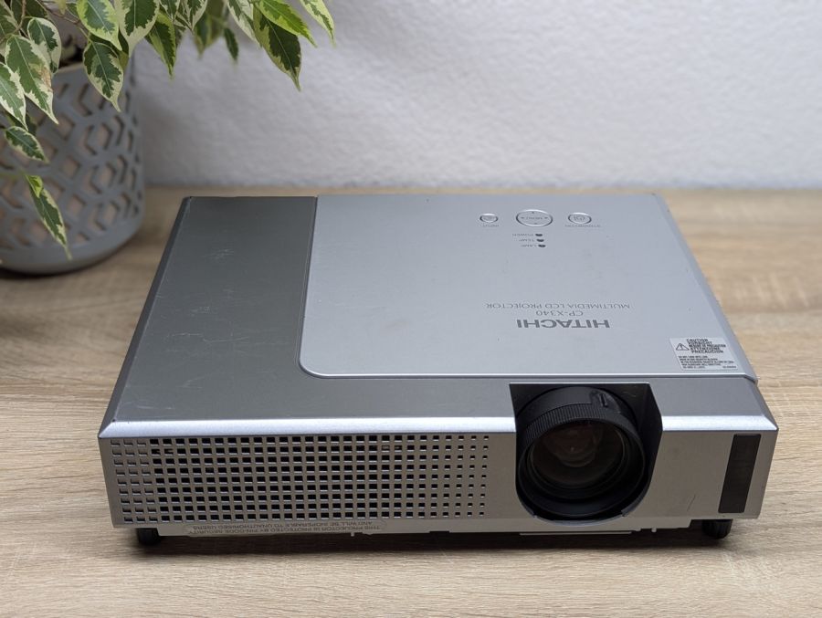 Б/В Проєктор Hitachi CP-X340