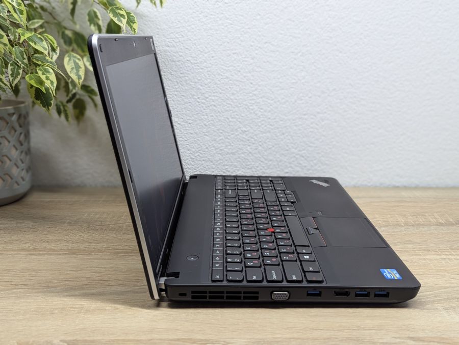 Ноутбук Б/В Lenovo Think Pad E530, Intel Core i5-3210M, DDR3 8 GB, SSD 128GB, 15.6" HD