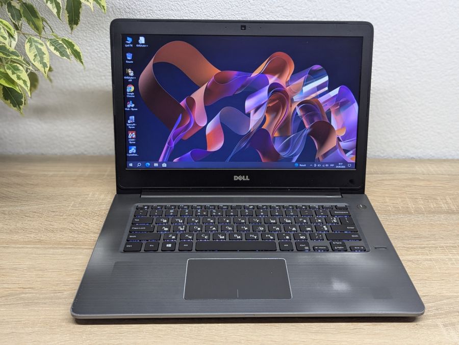 Ноутбук Б/В Dell Vostro 5468, Intel Core i5-7200U, DDR4 16 GB, SSD 256GB, NVIDIA GeForce 940MX 4Gb, 14" Full HD