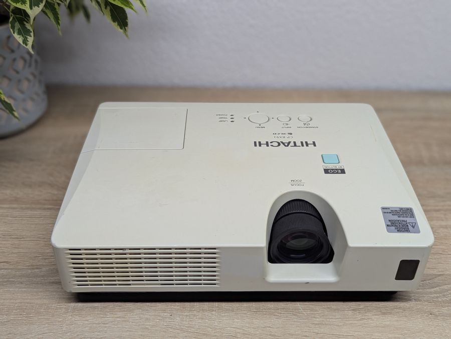 Б/В Проектор HITACHI CP-RX93