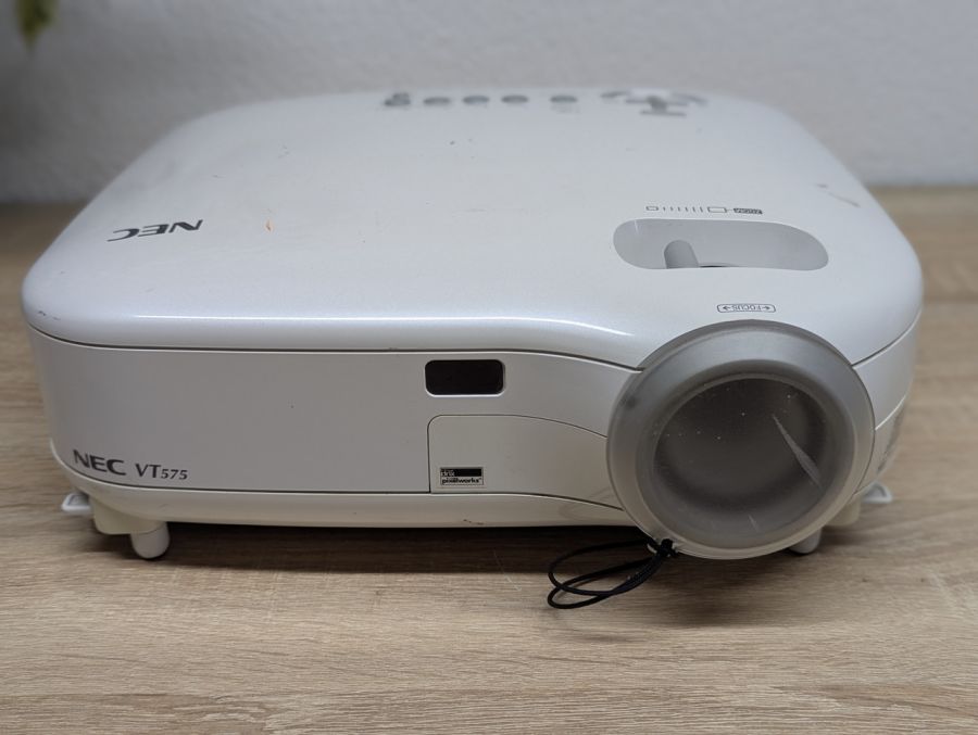Б/В Проєктор NEC VT575