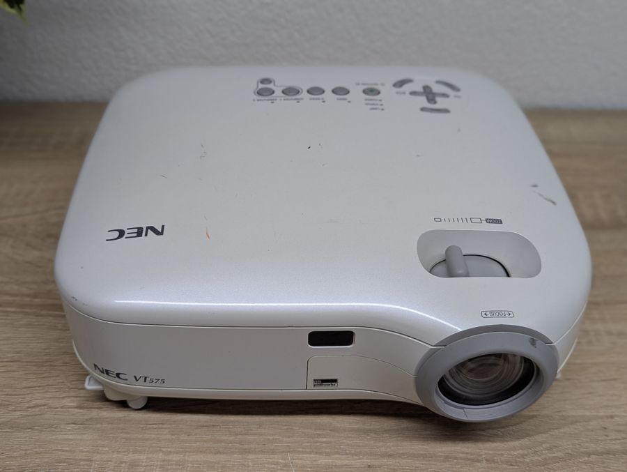 Б/В Проєктор NEC VT575