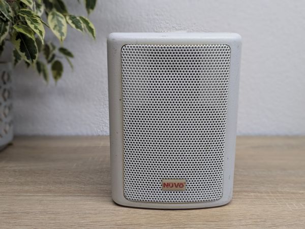 Б/В Полична колонка NUVO WA-30 SPKR