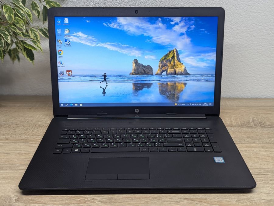 Ноутбук Б/В HP Laptop17, Intel Core i5-8265U, DDR4 8 GB, SSD 128GB + HDD 1TB, 17.3" UHD