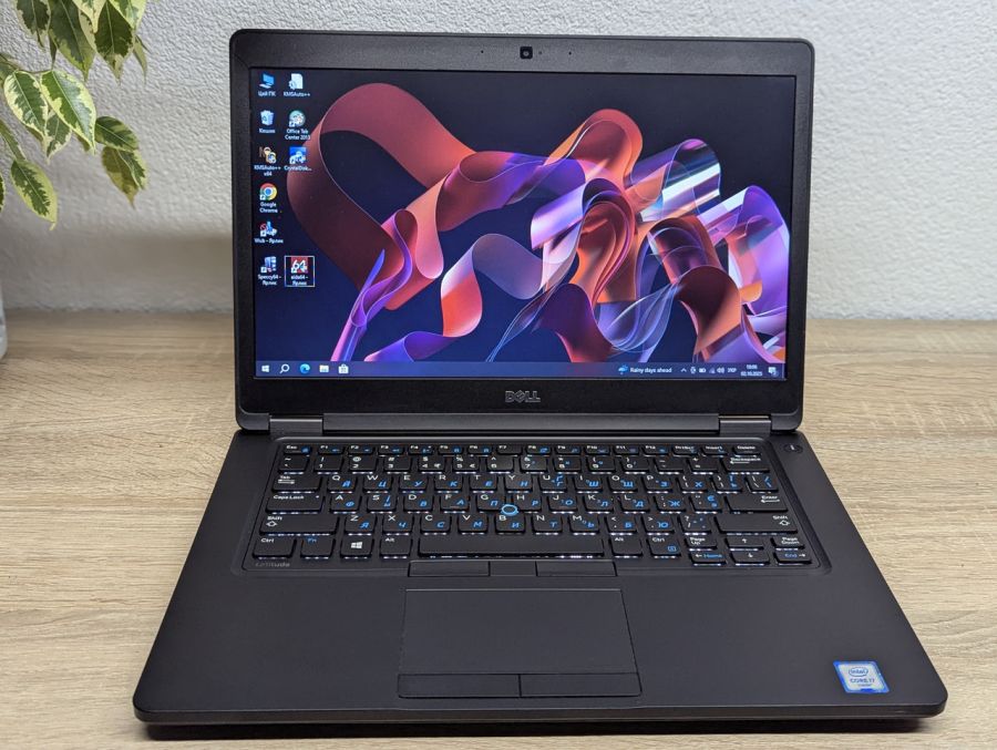 Уцінка! Ноутбук Б/В Dell Latitude 5480, Intel Core i7-6600U, DDR4 16 GB, SSD 128GB, NVIDIA GeForce 930MX 2Gb, 14"