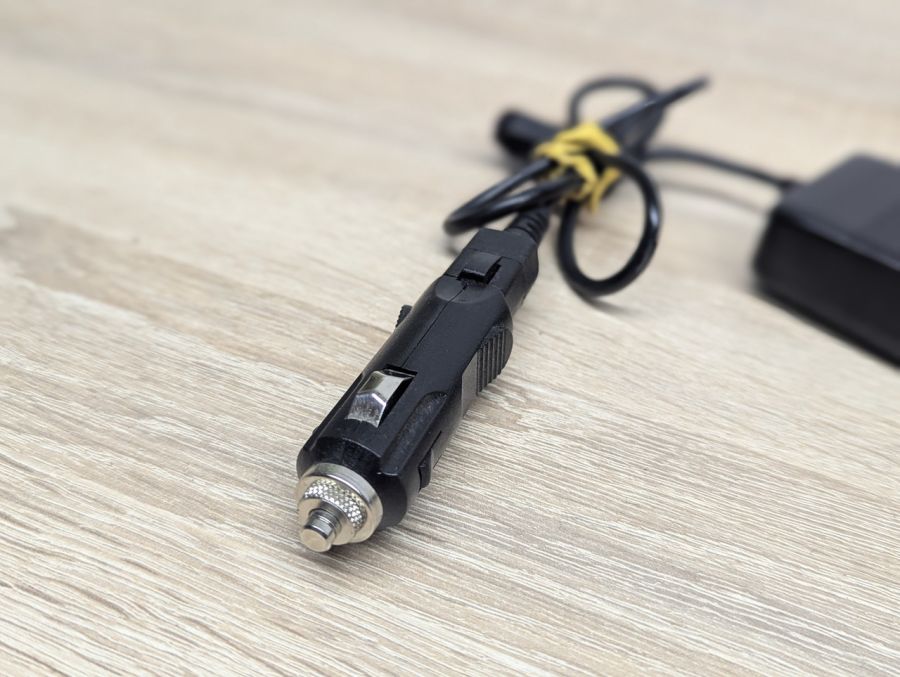 Б/В Автомобільний адаптер до ноутбука Dell KENSINGTON 90 Вт USB