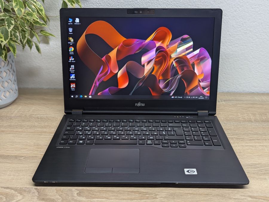 Уцінка! Ноутбук Б/В Fujitsu LifeBook U7510, Intel Core i5-10210U, DDR4 16 GB, SSD 256GB, 15" Full HD
