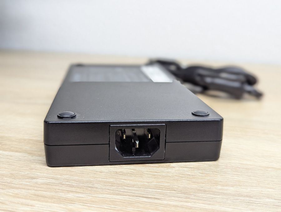 Б/В Lenovo USB+pin 20V, 230w