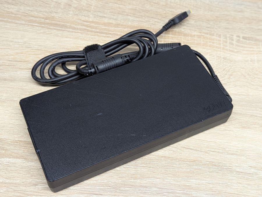 Б/В Lenovo USB+pin 20V, 300w