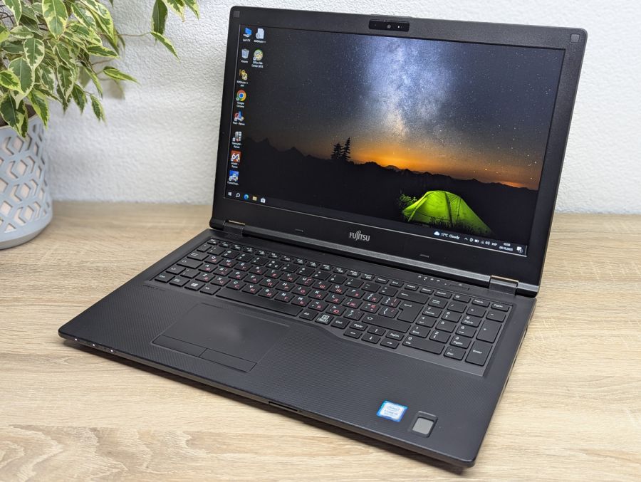 Ноутбук Б/В Fujitsu E459, Intel Core i5-8250U, DDR4 16 GB, SSD 256GB, 15.6" Full HD
